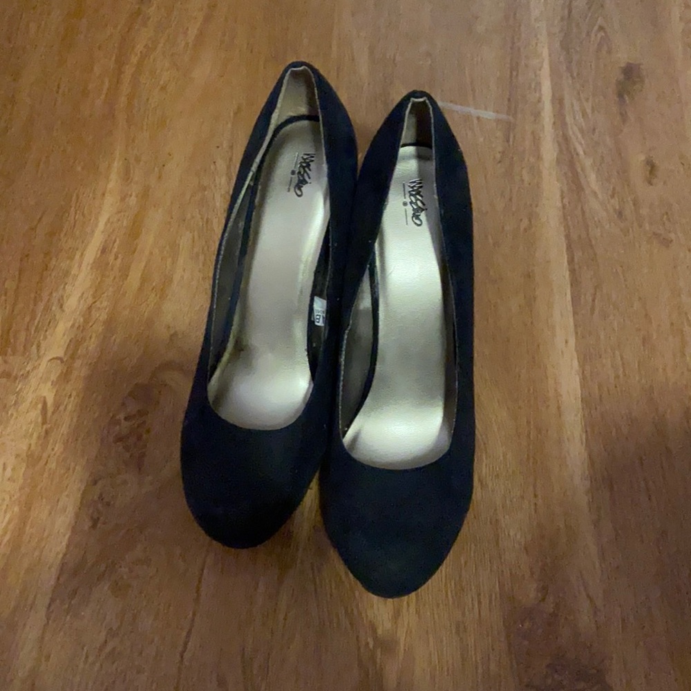 Black heels